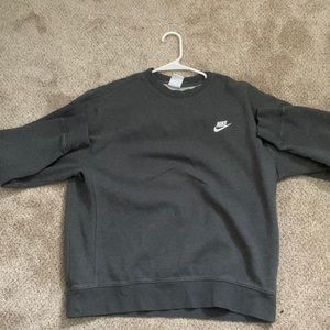grey nike crewneck medium